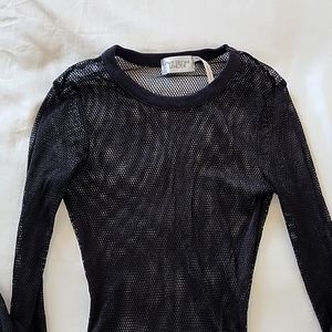 ✨️ UO Fishnet Top ✨️